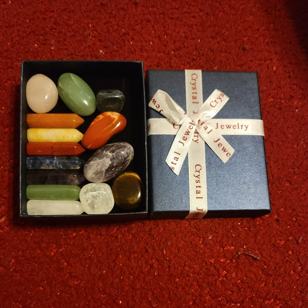 Chakra Crystal Set - Picture 1 of 3